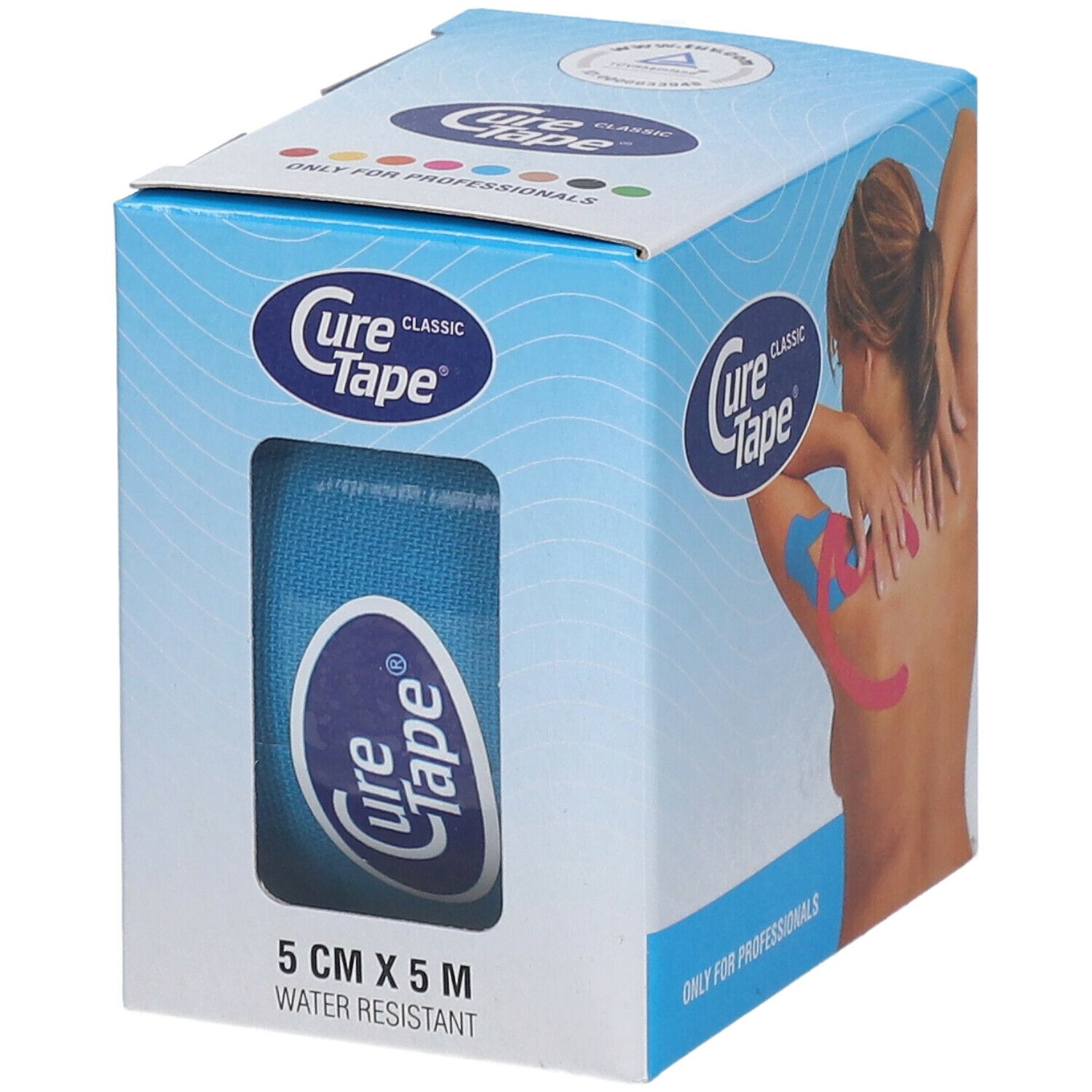 Cure Tape Classic in verpakking. Een rol blauwe tape is zichtbaar. Opschrift: 5 CM X 5 M WATER RESISTANT. Opschrift: ONLY FOR PROFESSIONALS.