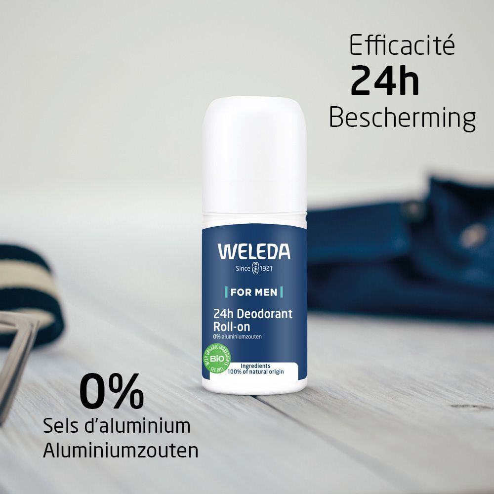 Weleda Men 24h Roll-on Deodorant. Roll-on-Flasche auf Holzoberfläche. Text: Weleda, For Men, 24h Deodorant Roll-on, 0% Aluminiumsalze.