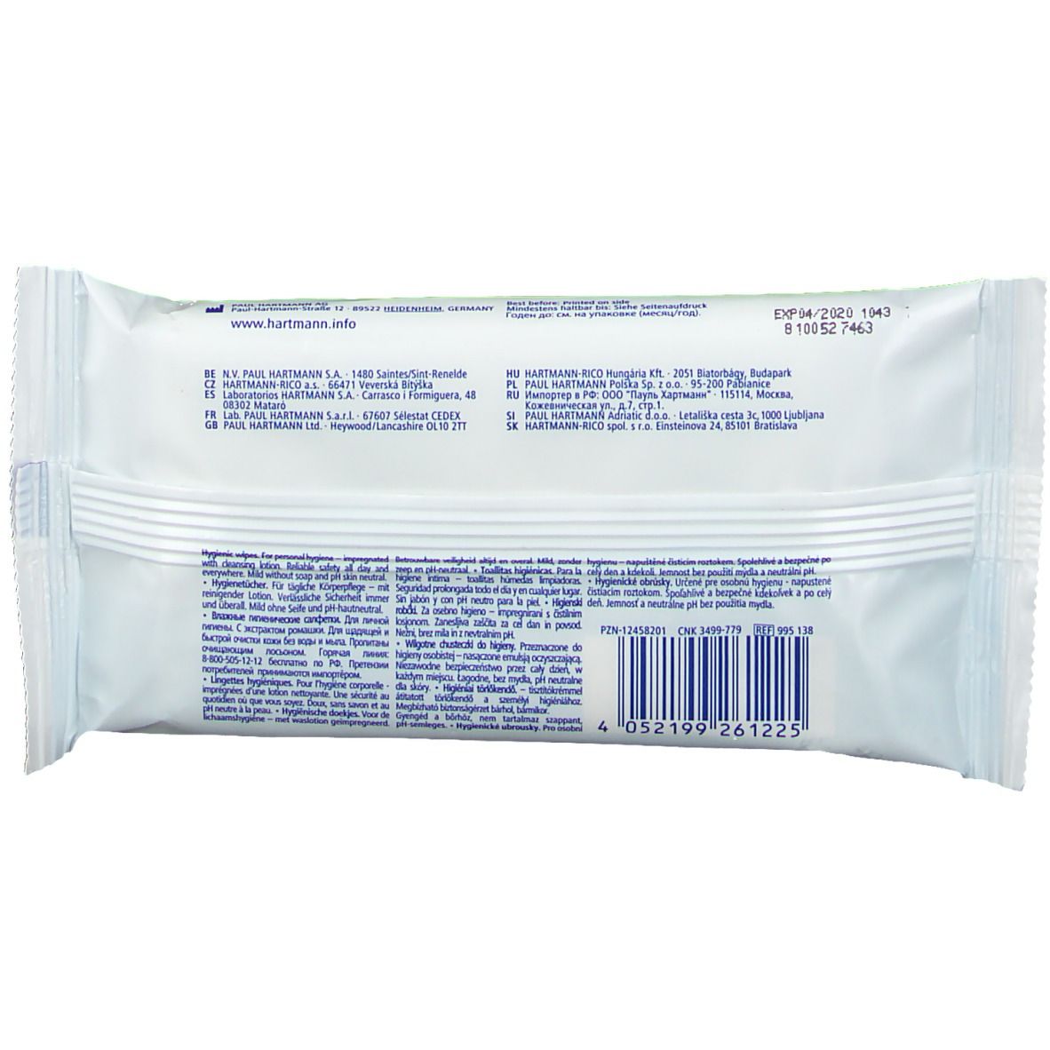 Achterkant van de verpakking MoliCare Skin vochtige doekjes. Meertalige tekst, barcode en Hartmann logo.