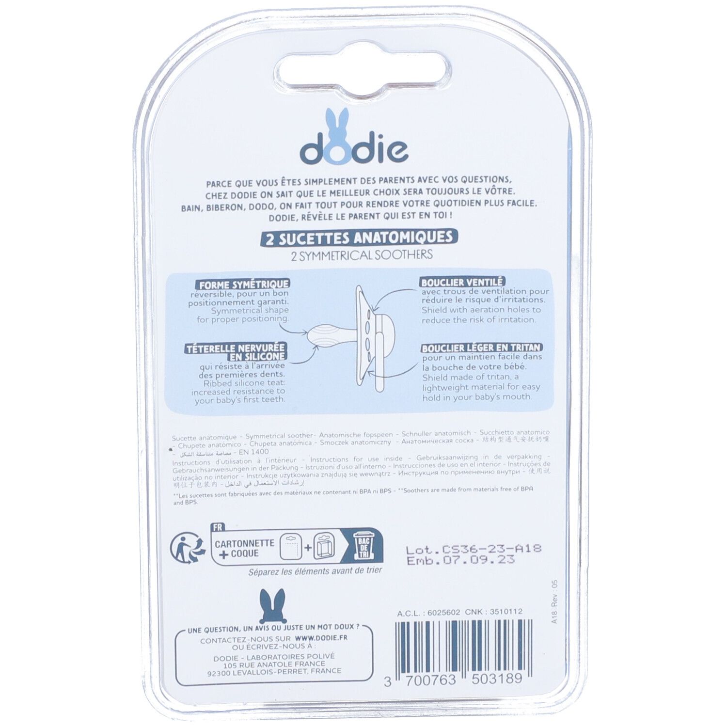 Rückseite der Blisterverpackung mit zwei Schnullern. Anatomische Form, Marke Dodie. Text und Produktinformationen.