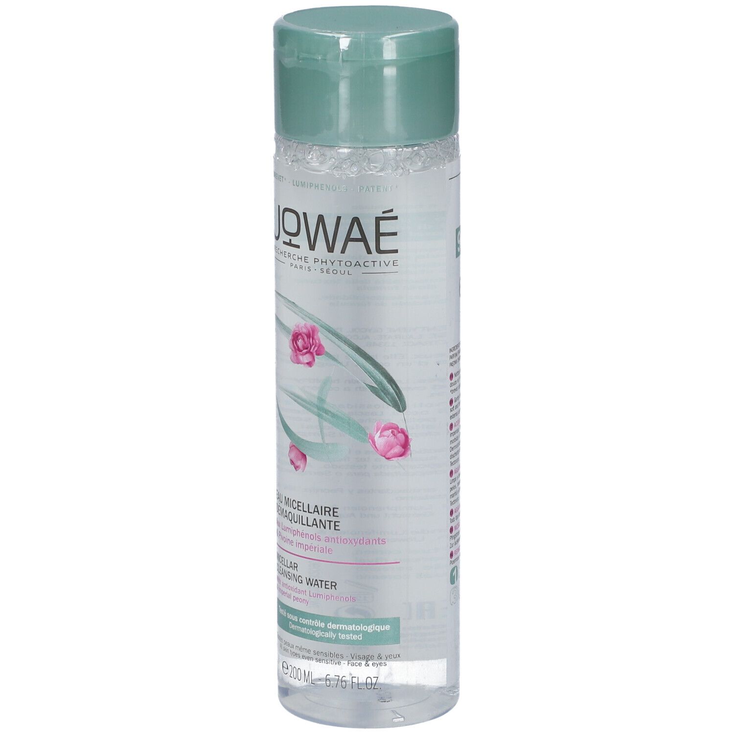 Klare Flasche mit grünem Deckel. Aufschrift: Jowaé, Eau Micellaire Démaquillante, Micellar Cleansing Water. Mit floralem Design.
