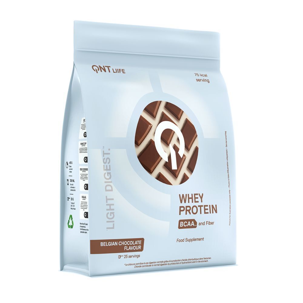 Beutel mit Whey Protein. Aufschrift: QNT LIFE, Light Digest, Whey Protein, BCAA and Fiber, Belgian Chocolate Flavour. 25 Portionen.