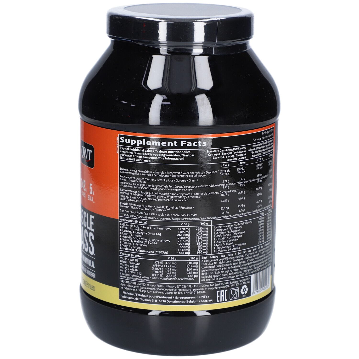 Schwarze Dose mit Text. QNT 3000 Muscle Mass. Nährwertangaben auf der Rückseite. Bananengeschmack.