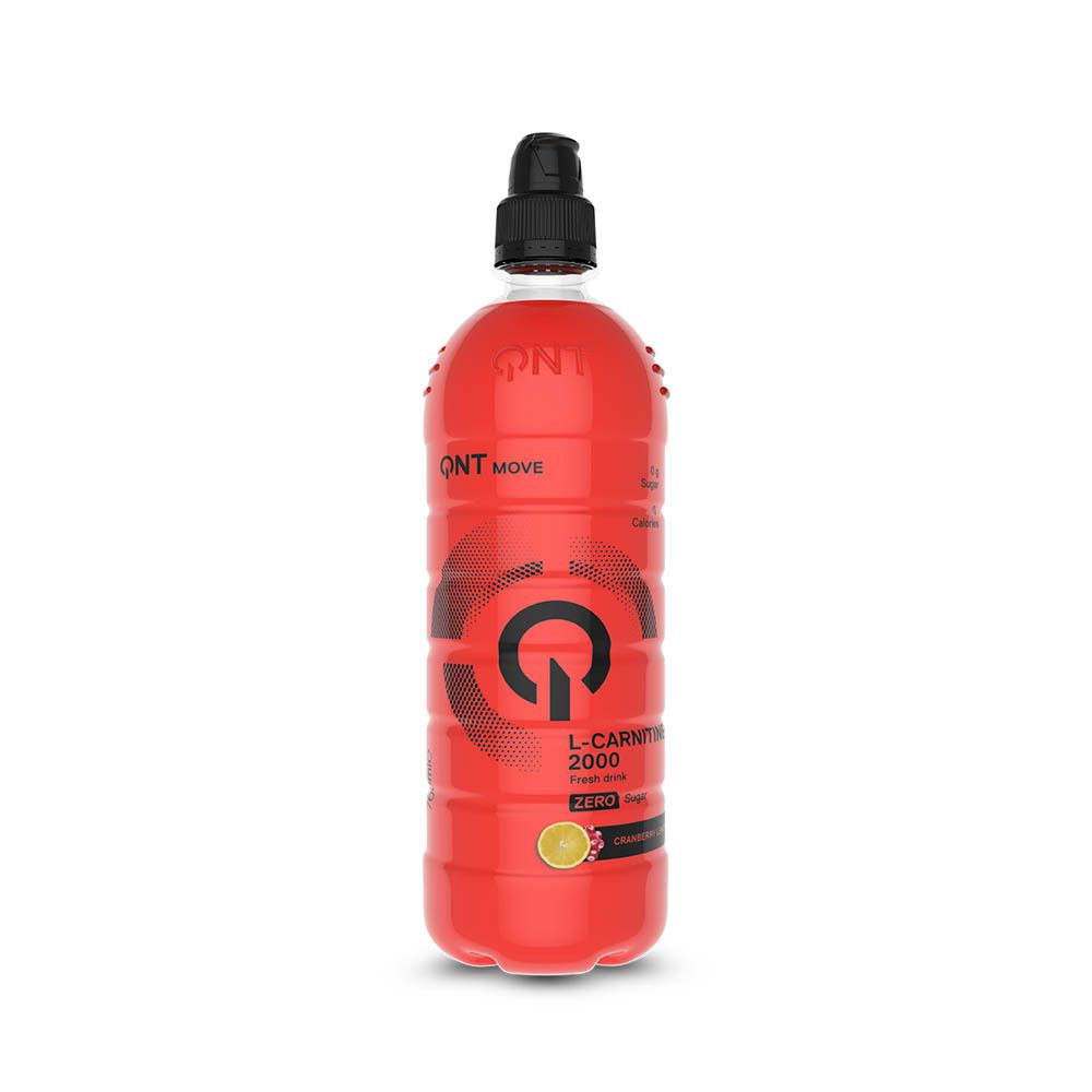 Rode fles met zwarte dop. Opschrift: QNT Move, L-Carnitine 2000, Zero. Cranberry-Citroen. Geel etiket.