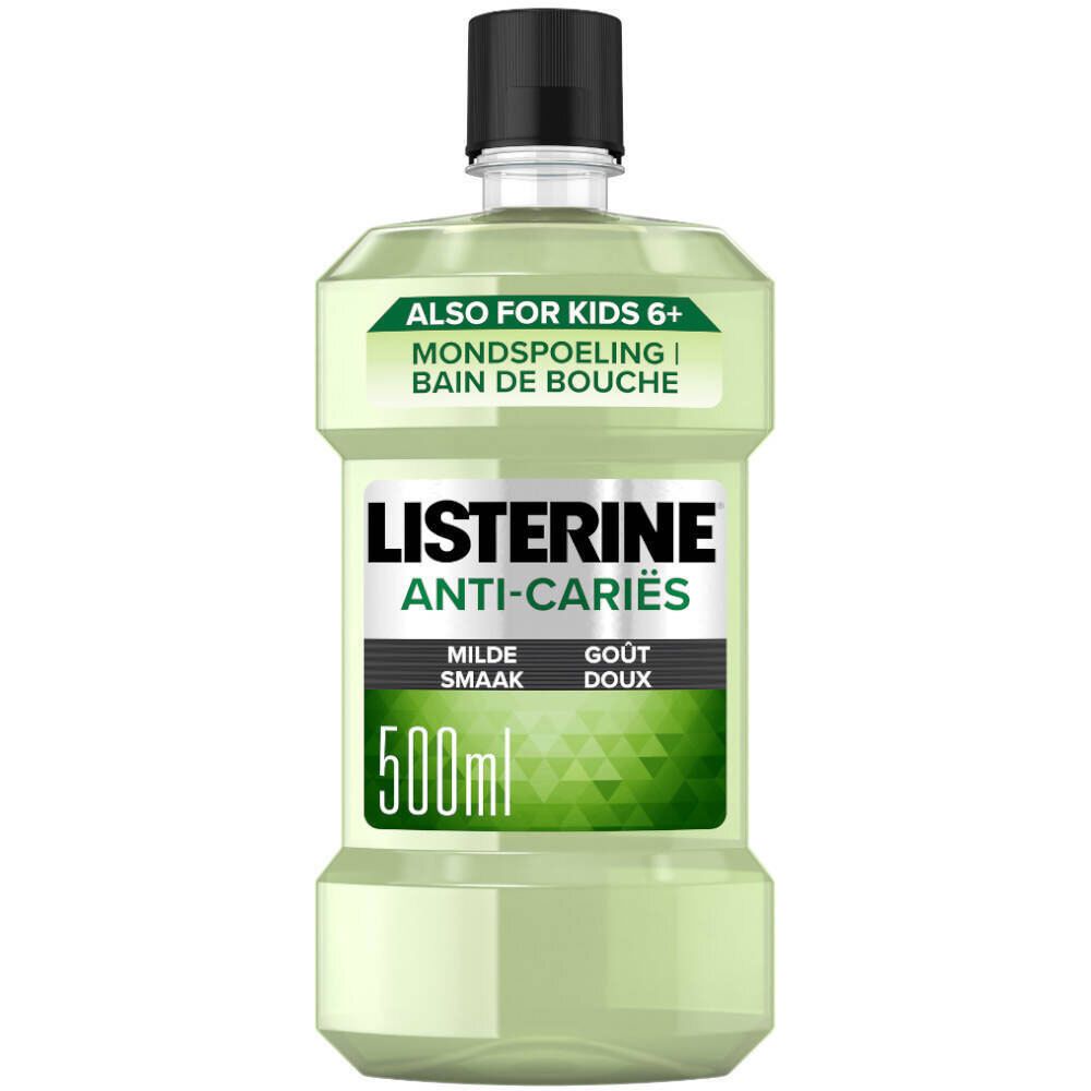 LISTERINE Anti-Caries. Groene vloeistof in fles met zwarte dop. Opschrift: Anti-Caries, milde smaak, goût doux, 500ml.