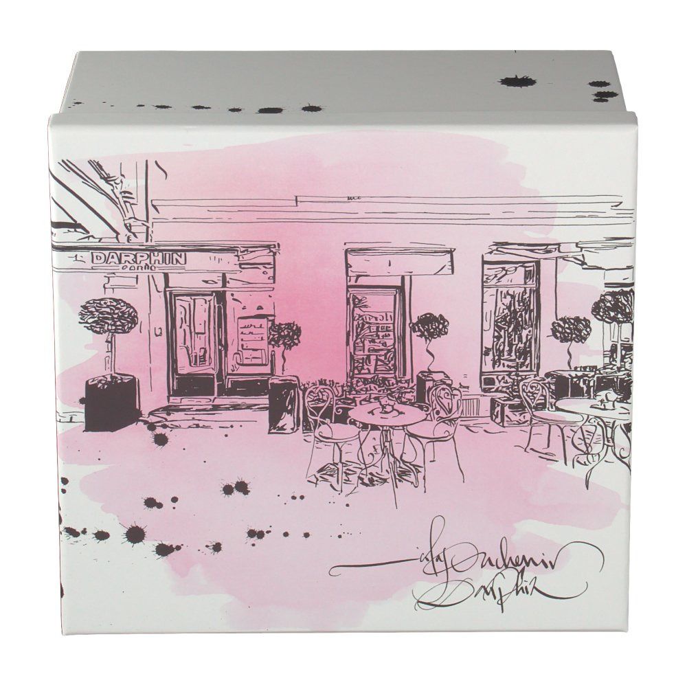 Boîte blanche avec illustration d'une scène de rue. Signature. Taches d'encre noire.
