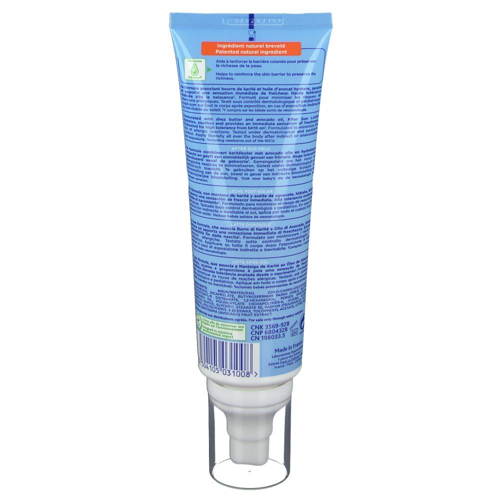 Achterkant van een lichtblauwe tube. Tekst in meerdere talen. Witte dispenser met transparante dop. Productnaam niet inbegrepen.