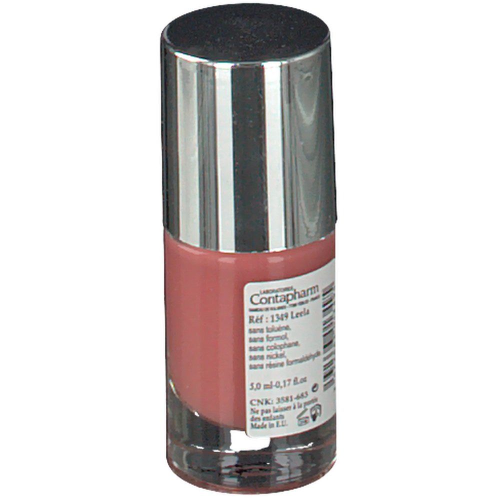 Nagellakflesje met roze inhoud. Etiket met tekst. Zilverkleurige dop.