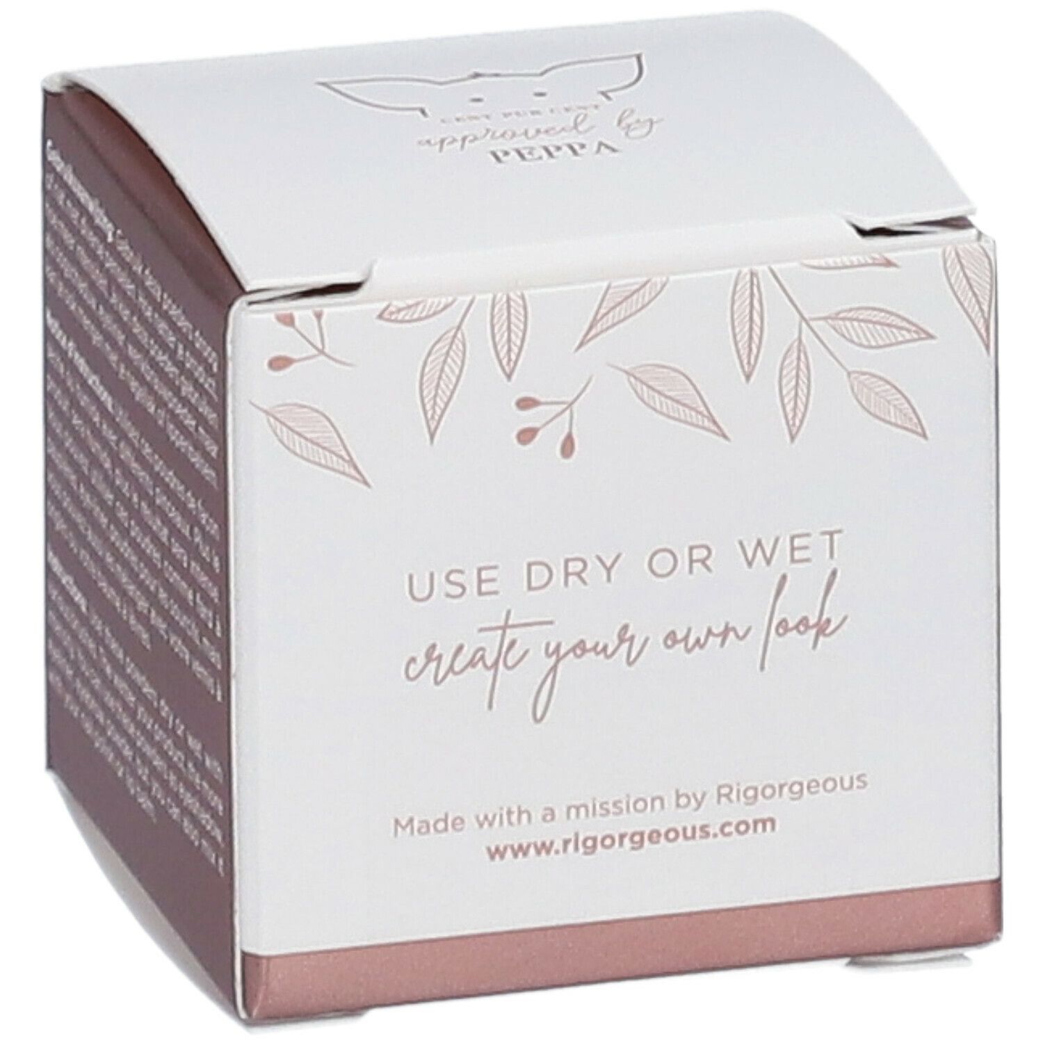 Boîte de fard à paupières Cent Pur Cent. Carton blanc et marron avec motif floral. Texte: Use dry or wet.