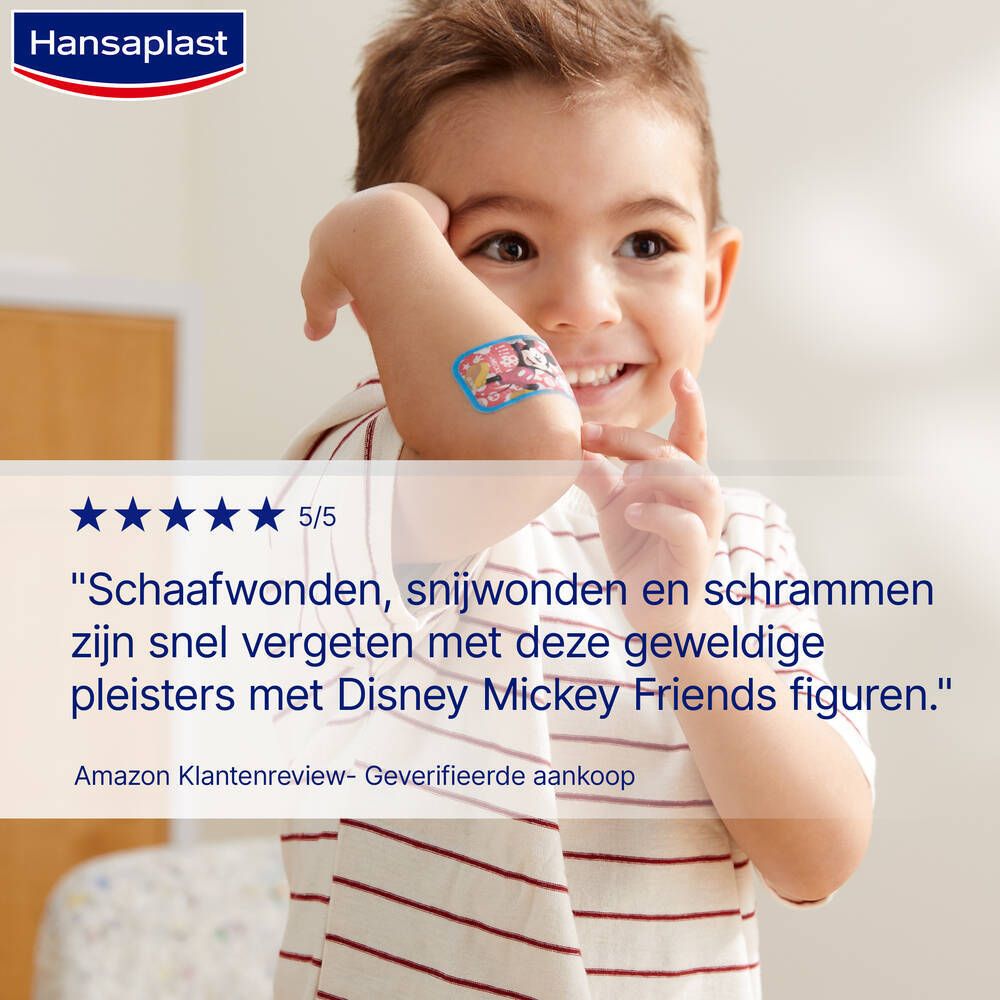 Kind met pleister op de arm. Tekst: Schaafwonden, snijwonden en schrammen zijn snel vergeten.