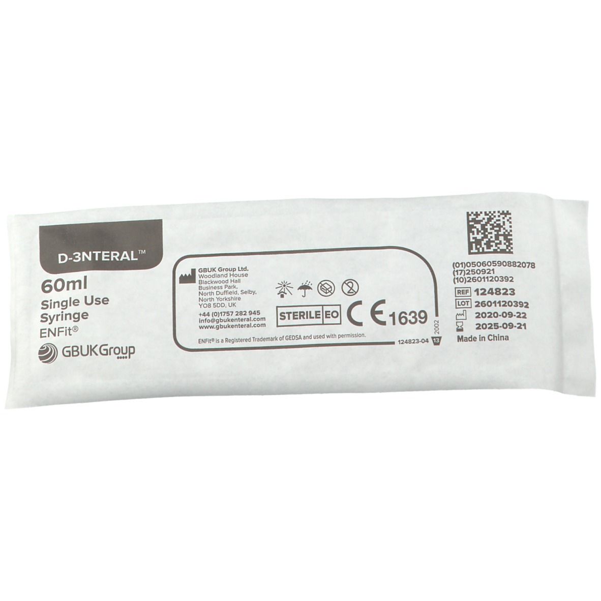 Verpakking met tekst: "D-3NTERAL" en "60ml Single Use Syringe ENFit". Steriel logo en CE-markering. Barcode en lotnummer.