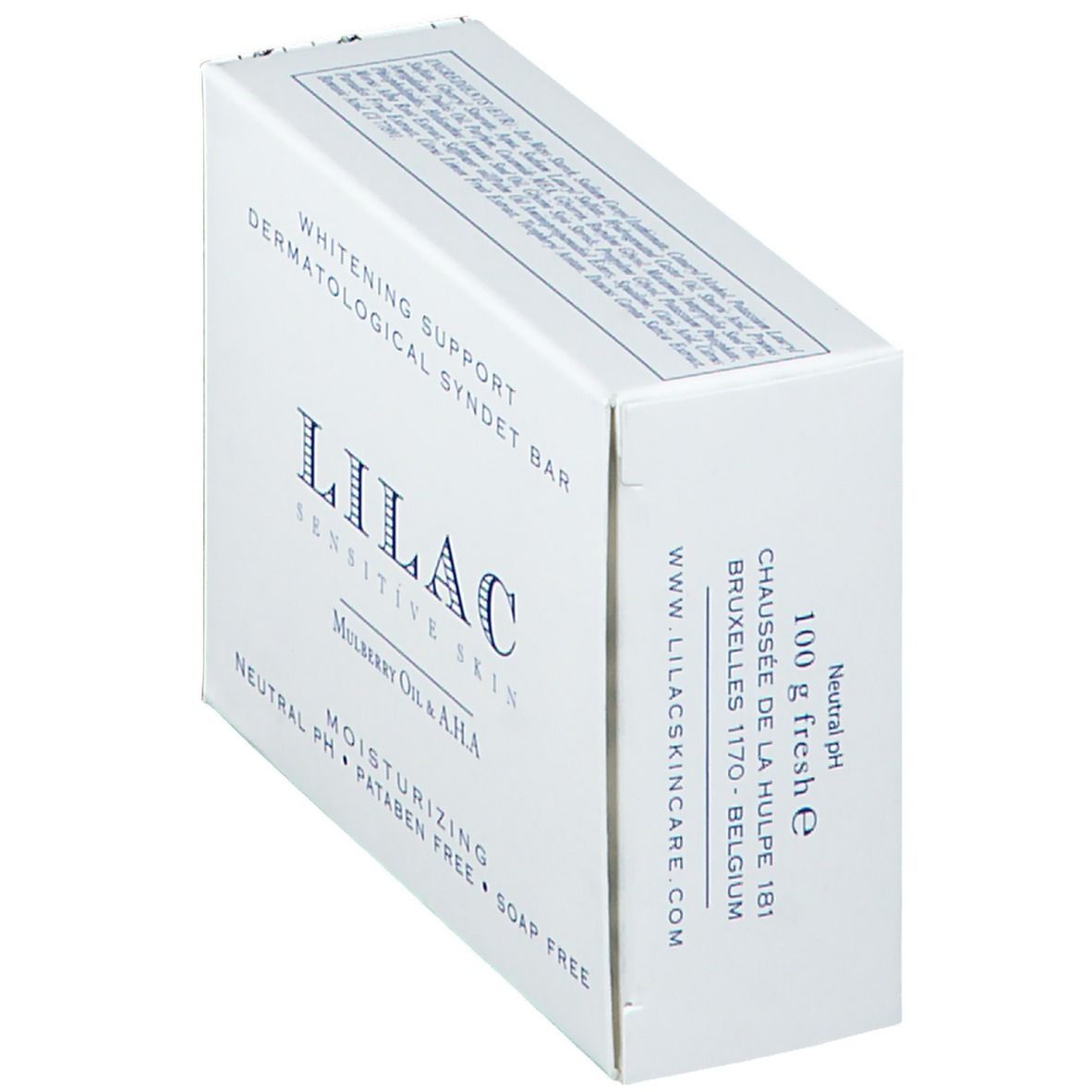 Witte doos, schuin. Opschrift: LILAC Sensitive Skin, Moerbei-olie & AHA. Bevat 100 g. Adres en website.