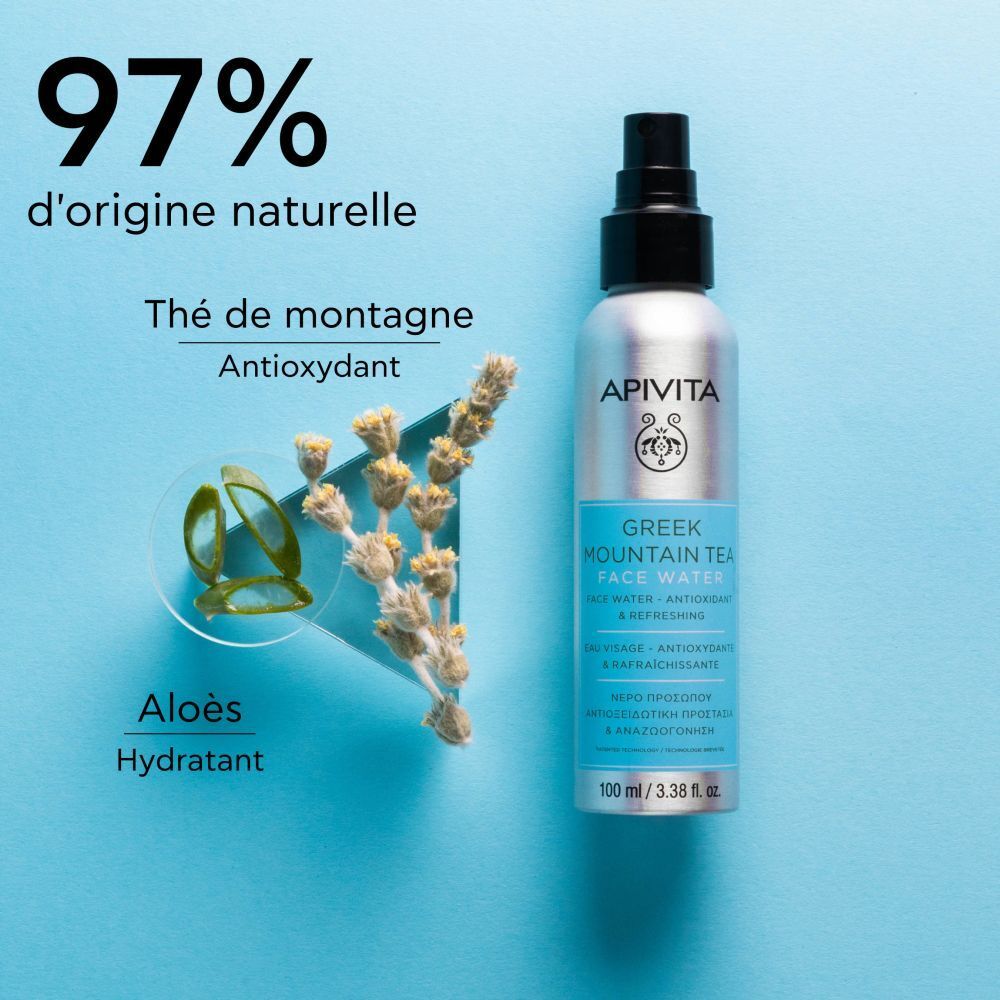 Produit avec plantes et texte : 97% d'origine naturelle.