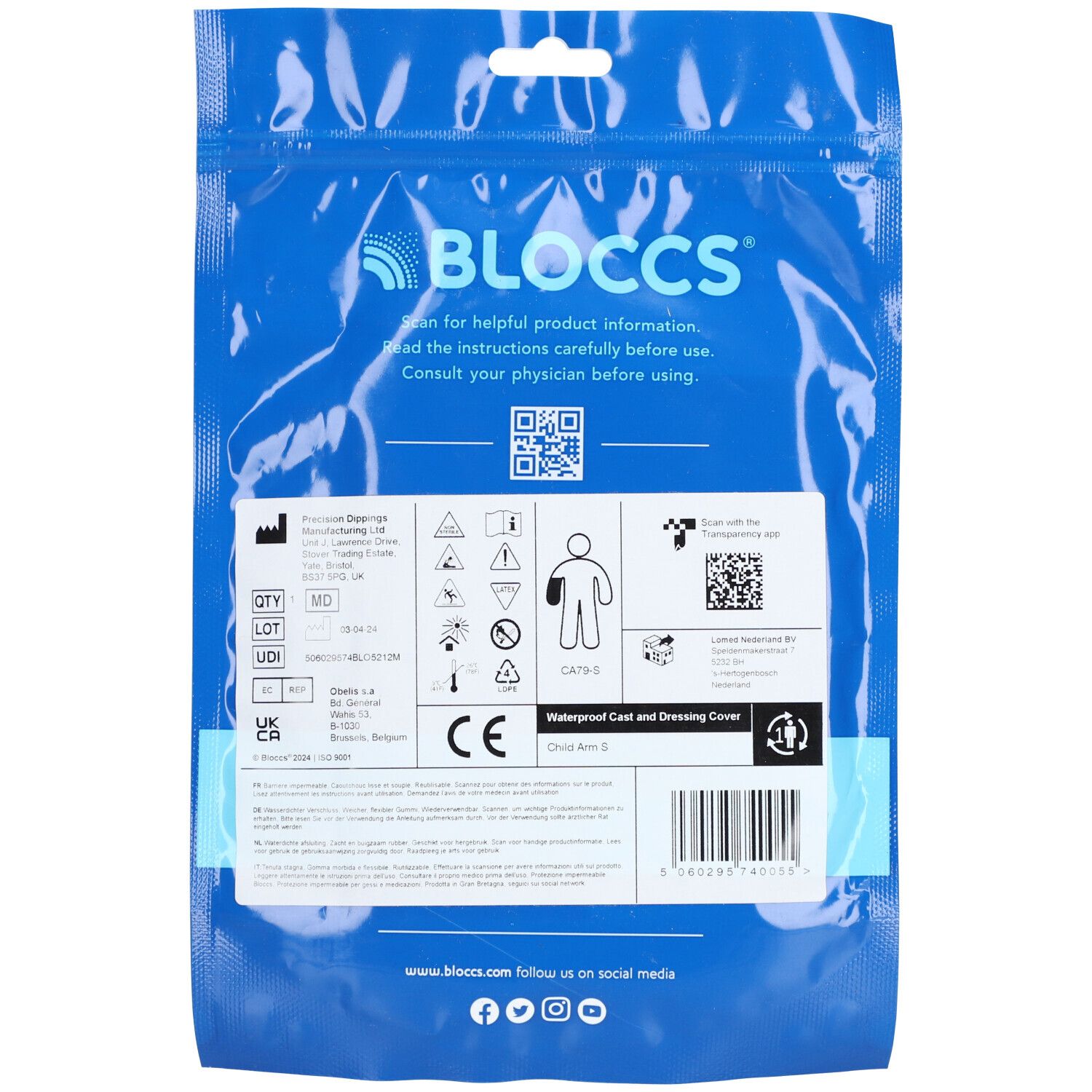 Rückseite der blauen Verpackung. Enthält Text, Piktogramme, QR-Codes und CE-Kennzeichnung. "Waterproof Cast and Dressing Cover".