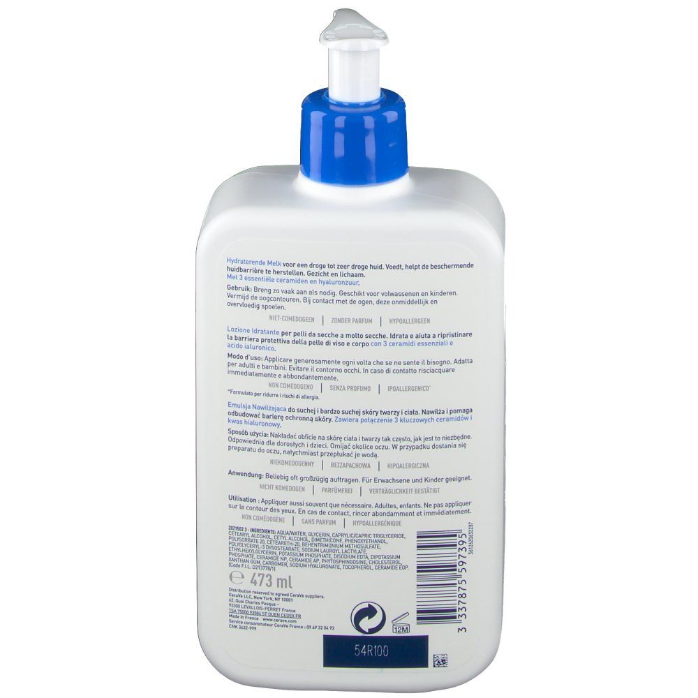 Achterkant van een witte fles met blauwe pomp. Tekst in meerdere talen.