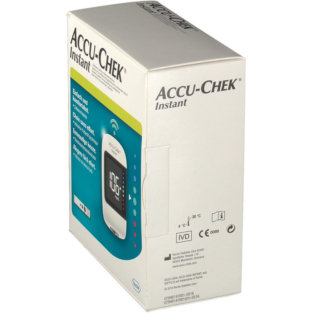 Verpakking van de Accu-Chek Instant kit. Informatie en certificeringen op de zijkant.