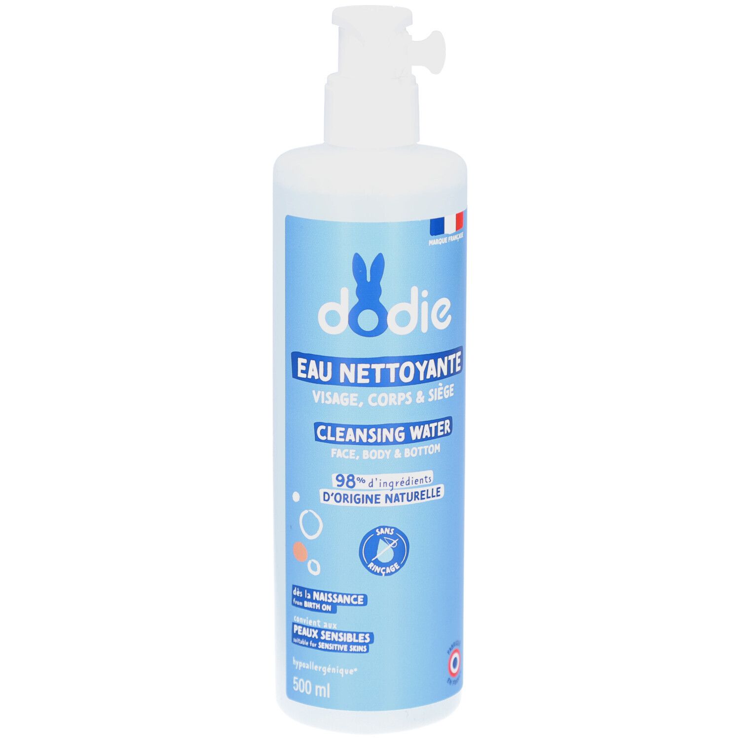 Weiße Flasche mit Pumpspender, Dodie Eau Nettoyante Cleansing Water, 500 ml.