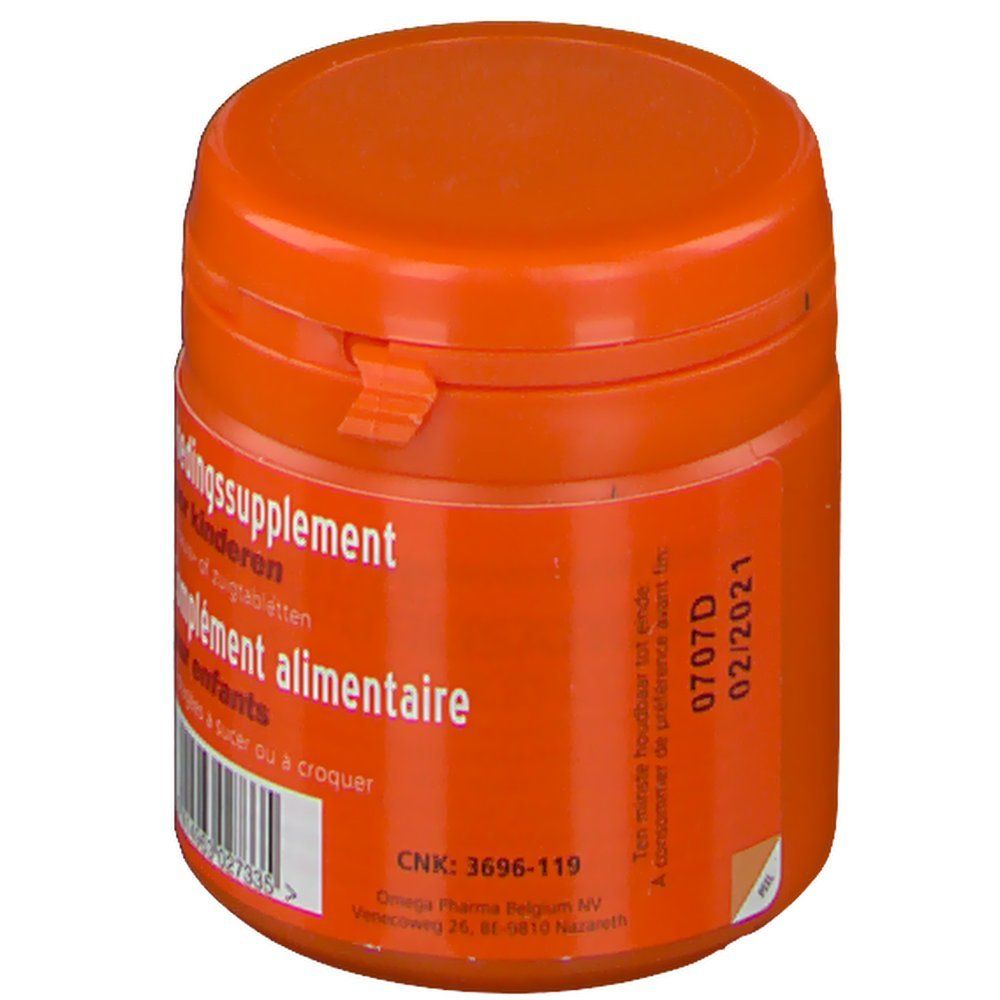 Oranje pot met tekst: Voedingssupplement voor kinderen. Complément alimentaire pour enfants. Barcode en houdbaarheidsdatum 0707D 02/2021.