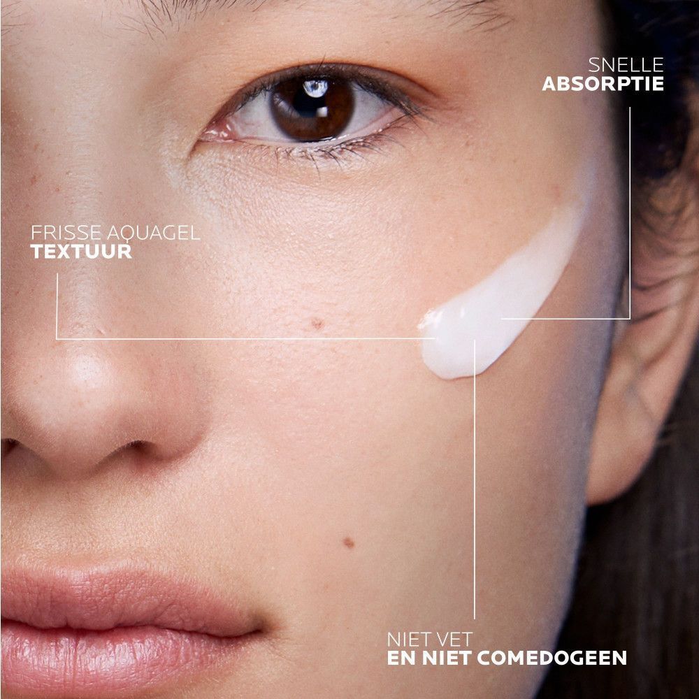 Crèmetextuur. Tekst: Frisse aquagel textuur, Niet vet, Niet comedogeen.