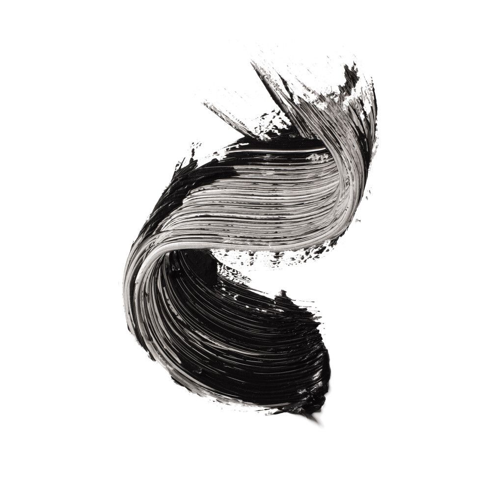 Trait de mascara noir. Inscription : Allergy Tested. Tube de mascara : La Roche-Posay. Mascara noir.