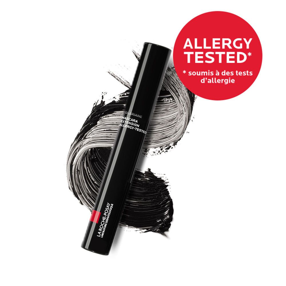 Trait de mascara noir. Inscription : Allergy Tested. Tube de mascara : La Roche-Posay. Mascara noir.
