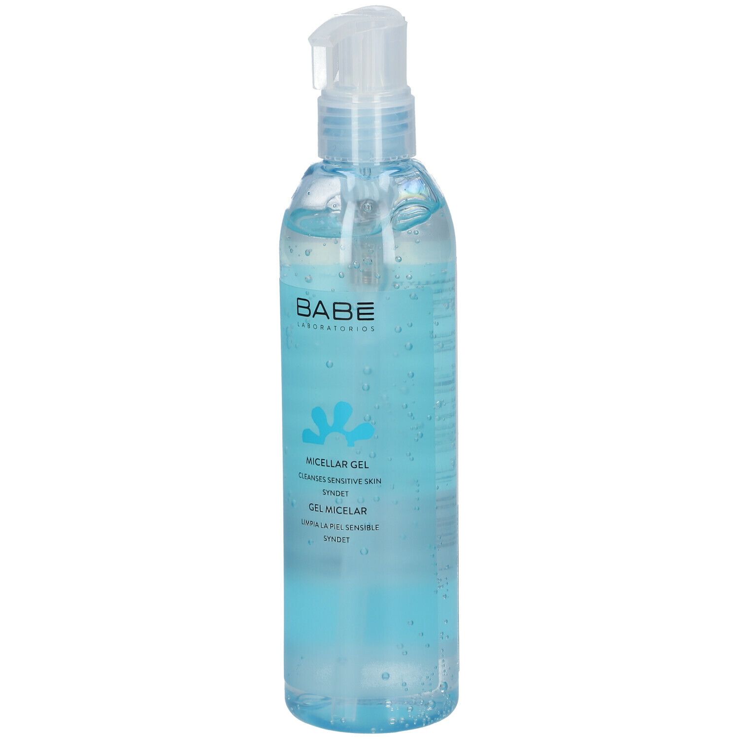 Gel micellaire BABÉ. Flacon transparent avec gel bleu. Pompe. Étiquetage du produit visible.