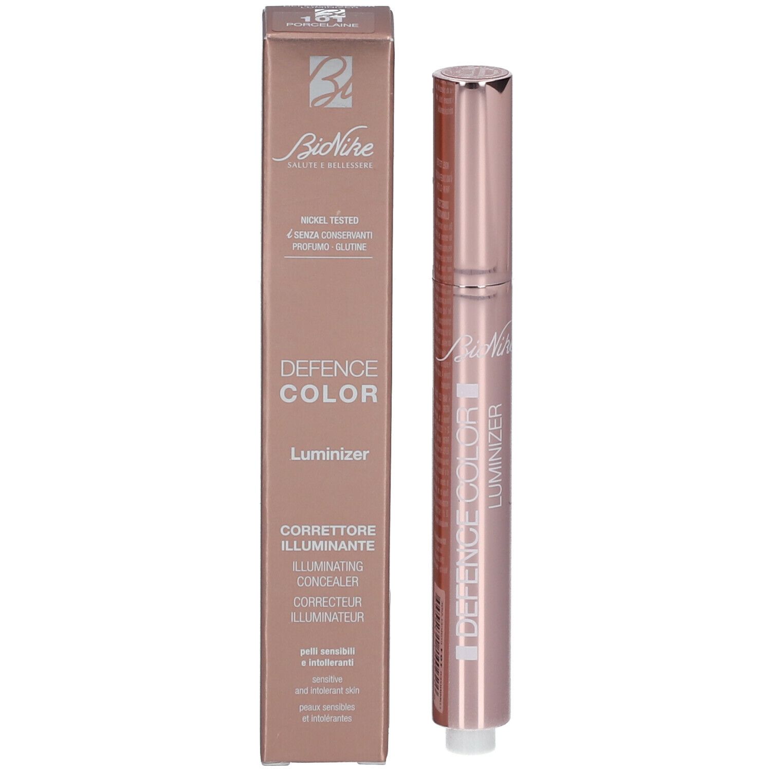 Produit avec emballage. Stylo correcteur rose et boîte. Inscription : DEFENCE COLOR, LUMINIZER.