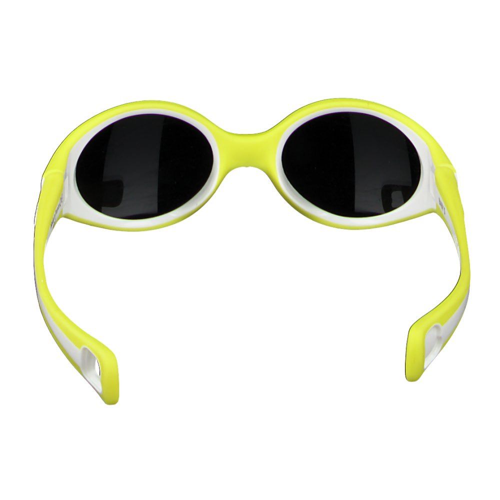 Lunettes de soleil bébé jaunes et blanches. Verres ronds, teintés noirs. Branches orientées vers l'extérieur.