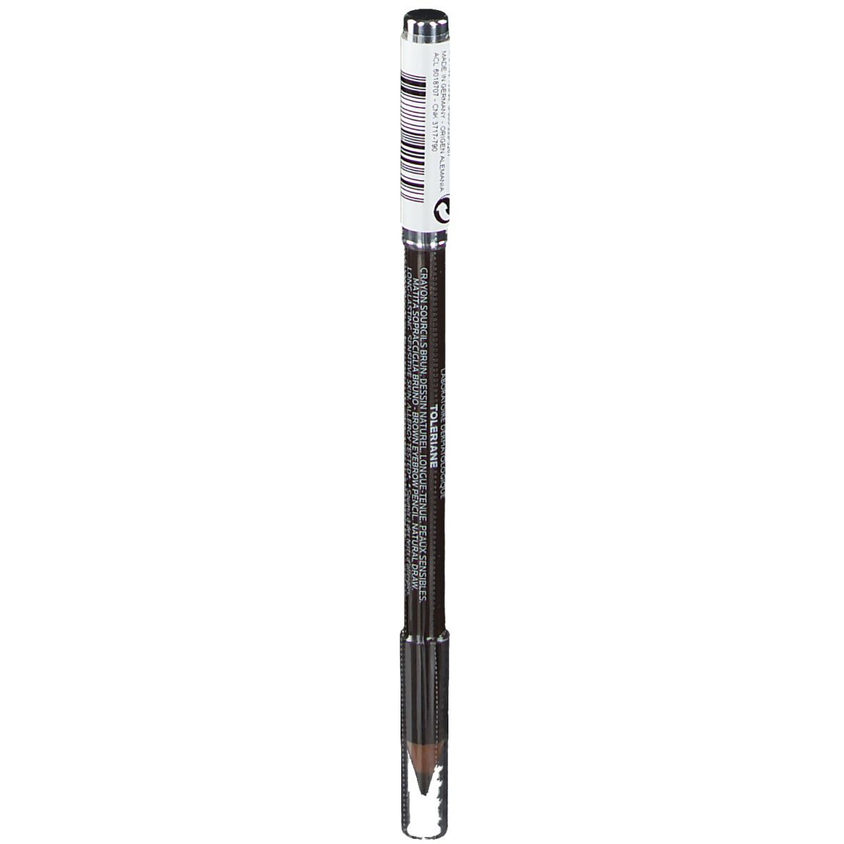 Crayon à sourcils avec capuchon. Mine marron foncé, corps argenté, texte sur le crayon. Marque visible.