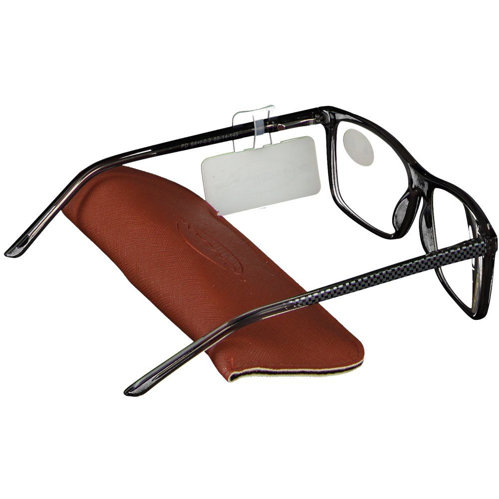 Lunettes noires avec étui. Un autocollant +2,50 est apposé sur le verre.