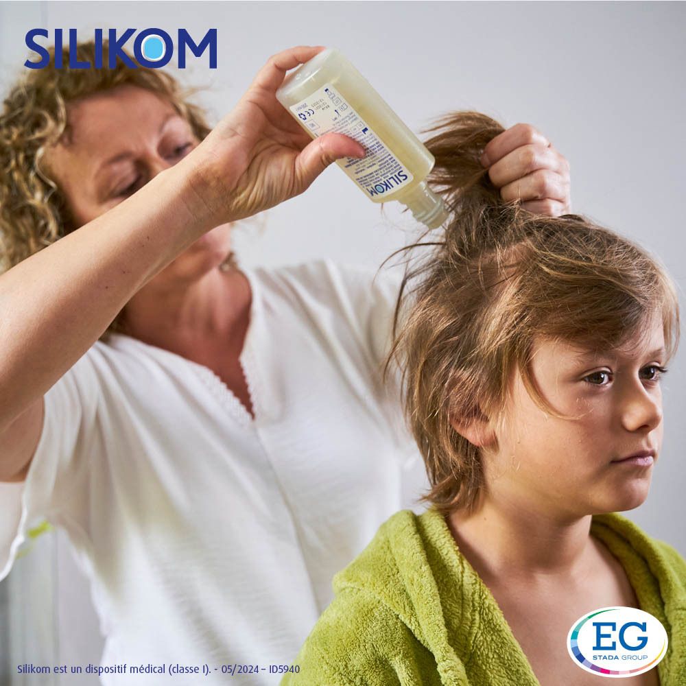 Garçon avec cheveux avec symboles colorés. Texte: Chaque coiffure mérite un traitement anti-poux.
