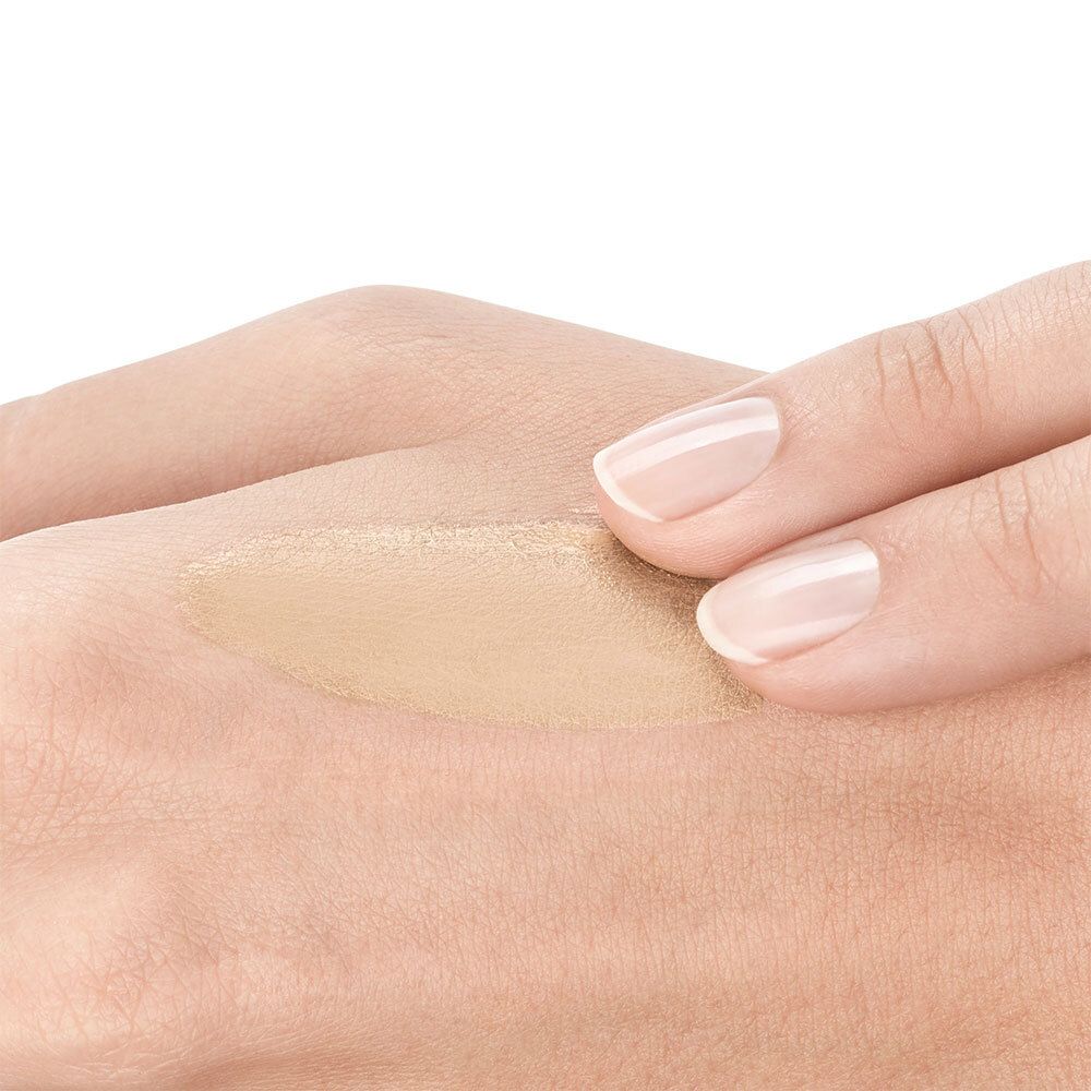 Make-up fluid op de huid. Tint 01 Clay. Lichte huid. VICHY Minéralblend.