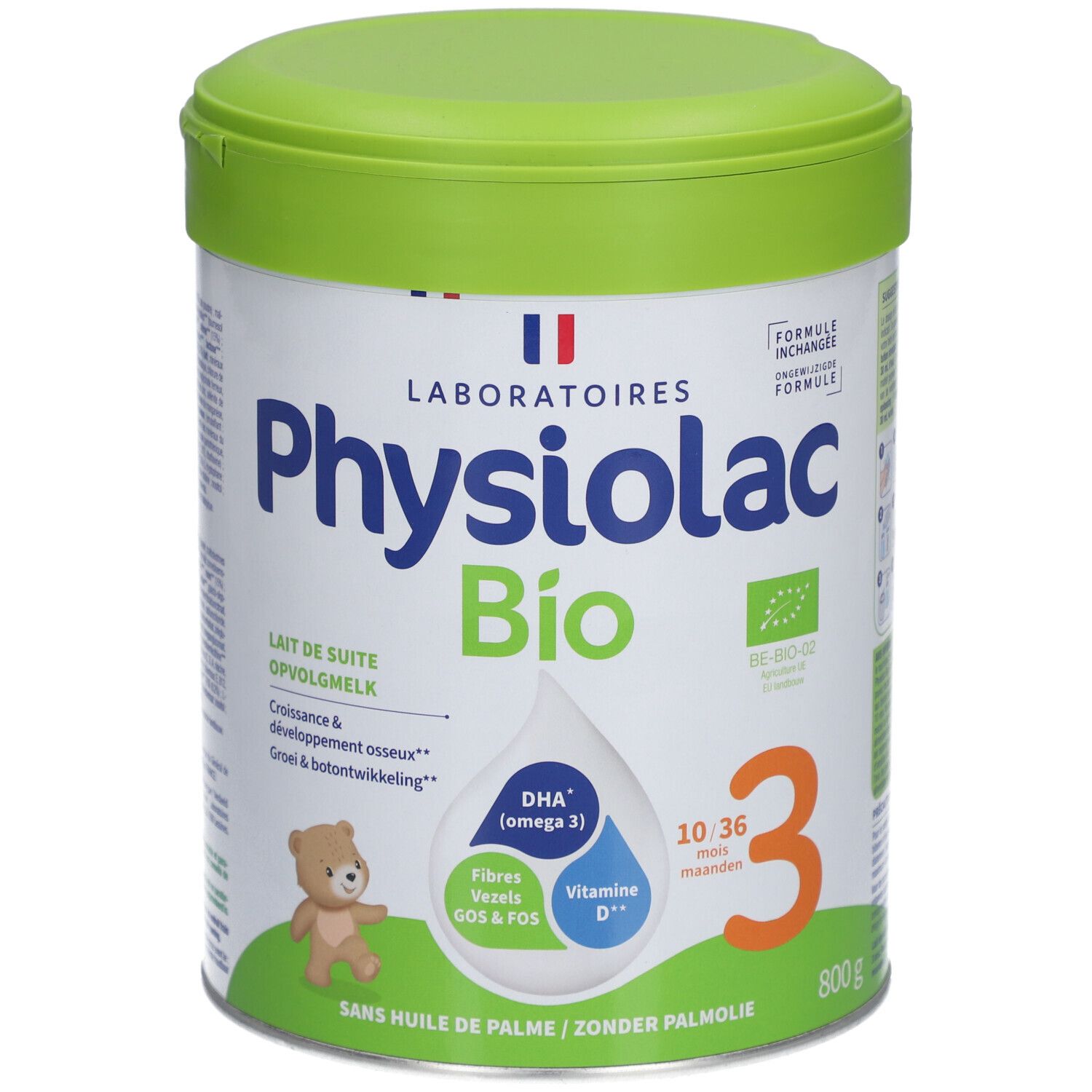 Boîte de lait infantile Physiolac Bio 3. Couvercle vert, texte bleu et orange. Contient DHA, vitamine D et GOS & FOS. 800g.