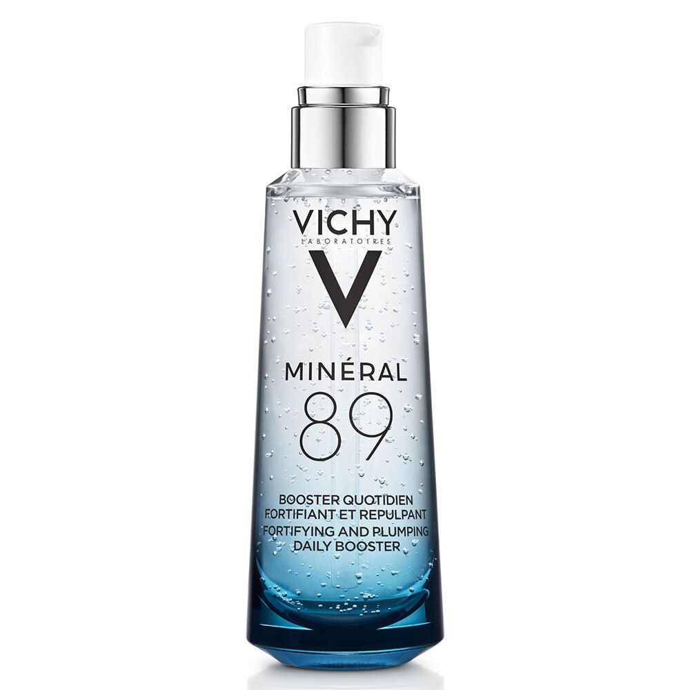 Flacon Vichy Mineral 89. Liquide transparent, base bleue, pompe argentée. Inscription : Mineral 89, Booster quotidien.