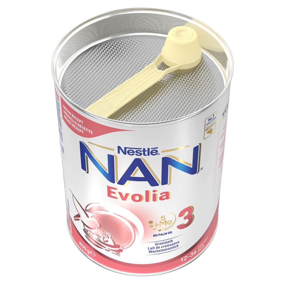 Open Nestlé NAN Evolia 3-verpakking. Maatschepje binnenin. Roze-wit design. 800g. 12-36 maanden.