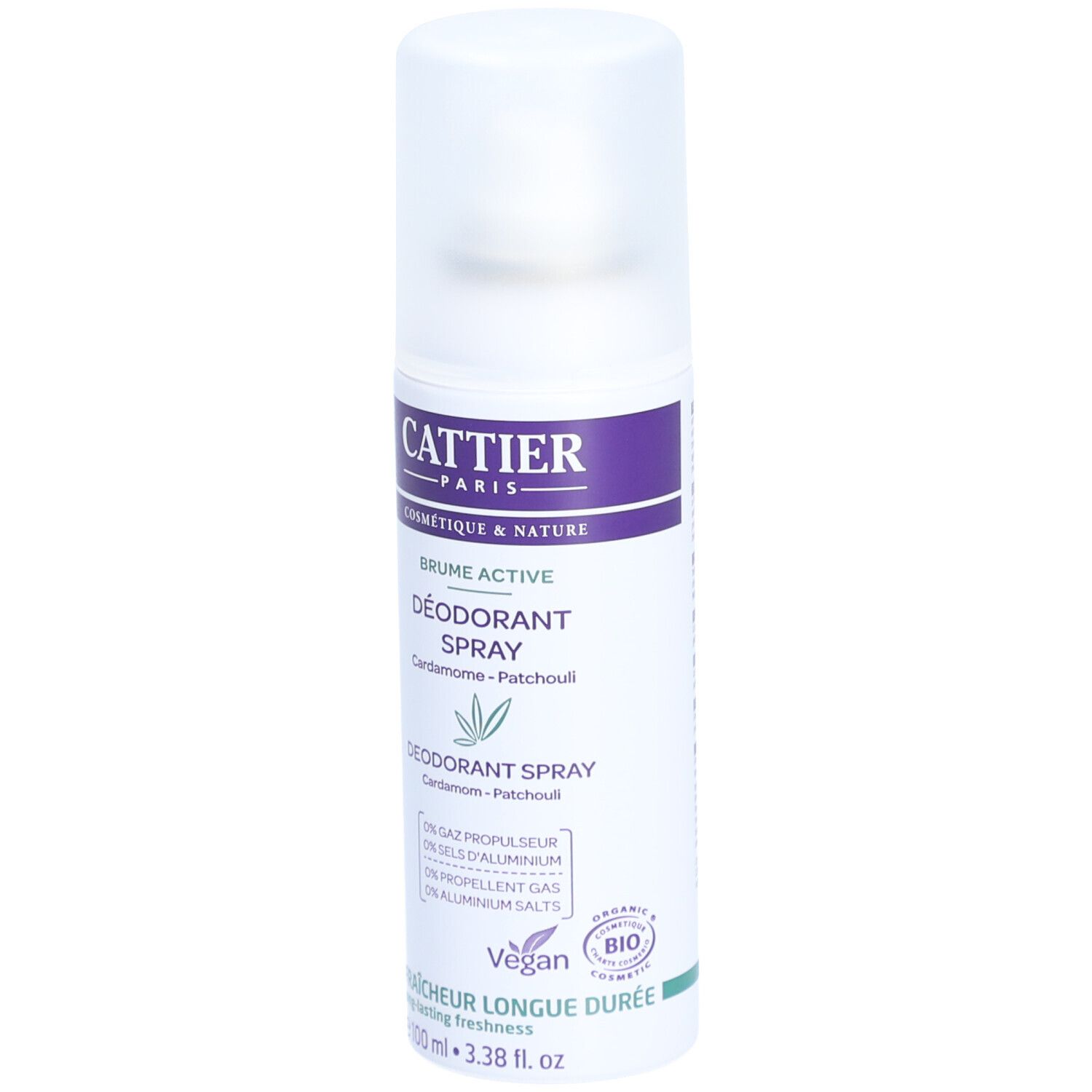 Deodorant-Spray mit Deckel. Aufschrift: Cattier Paris, Brume Active, Déodorant Spray, Kardamom-Patchouli. Vegan-Logo.