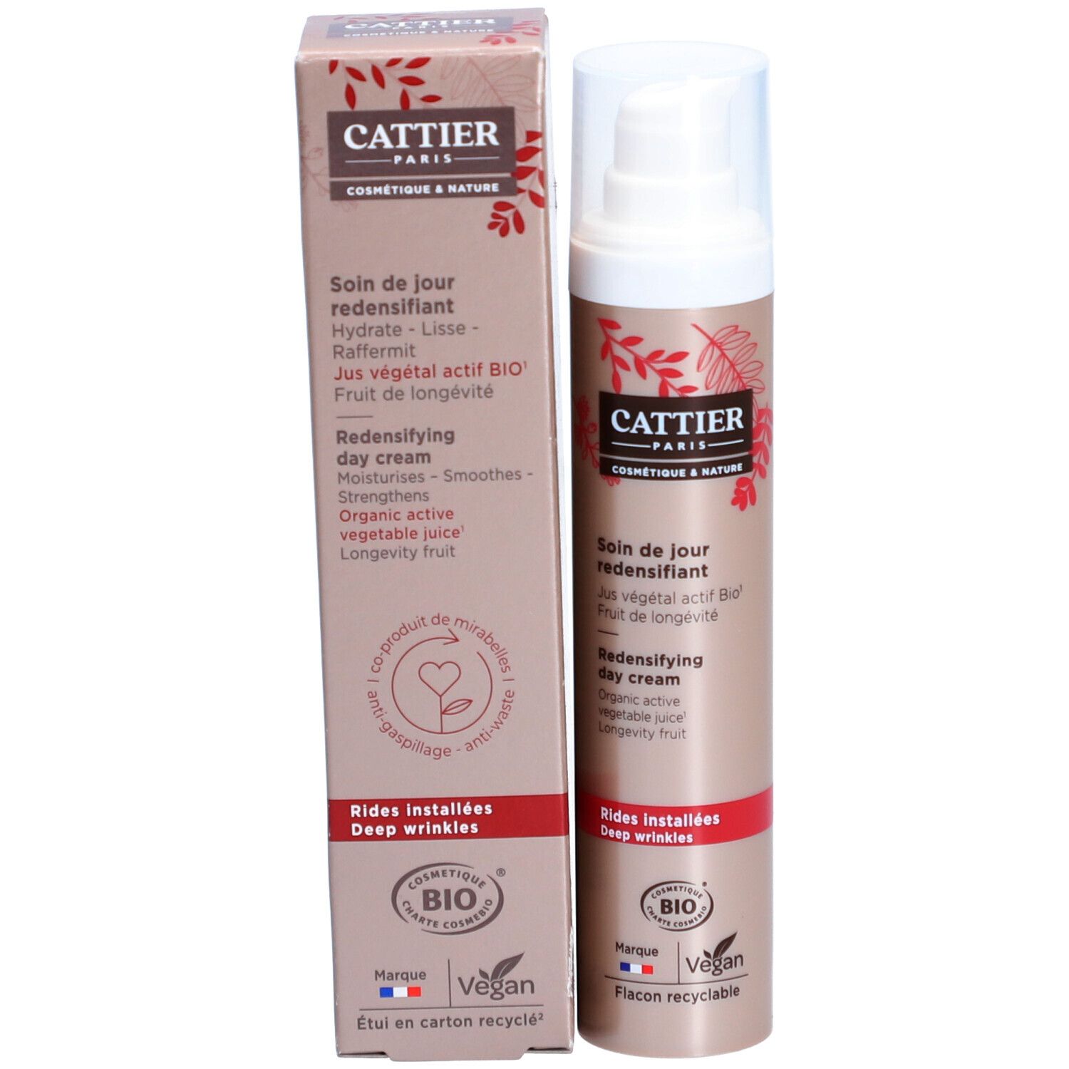 Cattier® Bio Straffende Tagescreme und Verpackung. Beige Flasche und Karton. Roter Streifen und Schriftzug. Bio-Siegel.