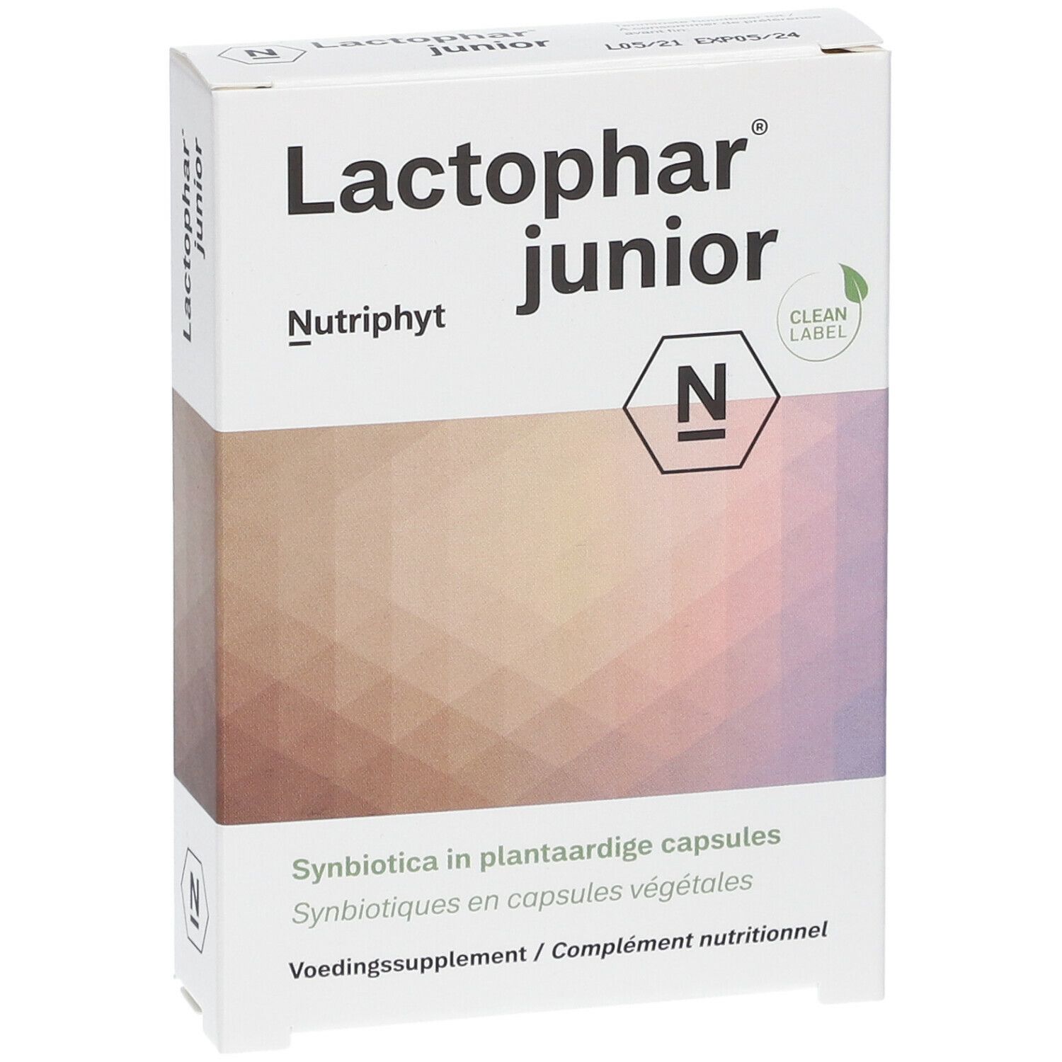 Witte doos met "Lactophar junior" logo. "Nutriphyt" en "Clean Label" zichtbaar. Opschrift: Synbiotica in plantaardige capsules.