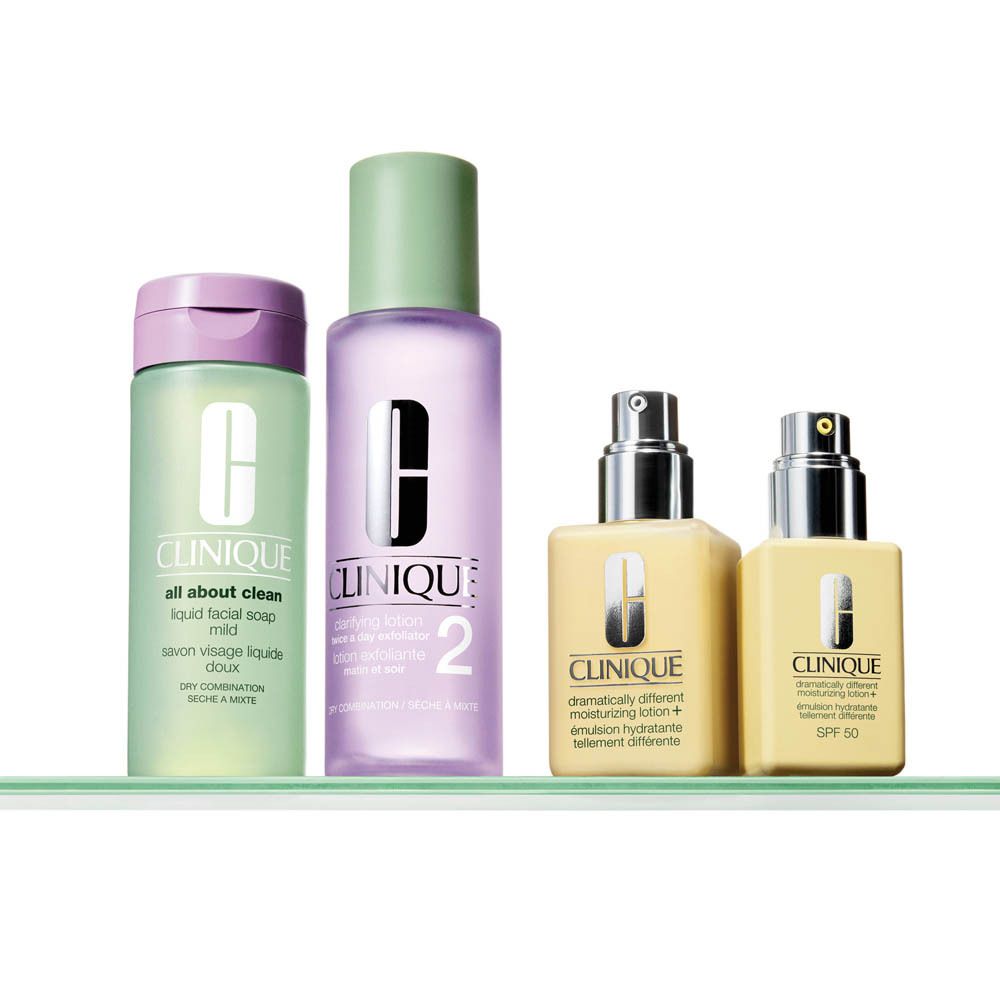 Clinique Clarifying Lotion 2 Flasche, Vorderansicht mit Etikett und Nummer 2.