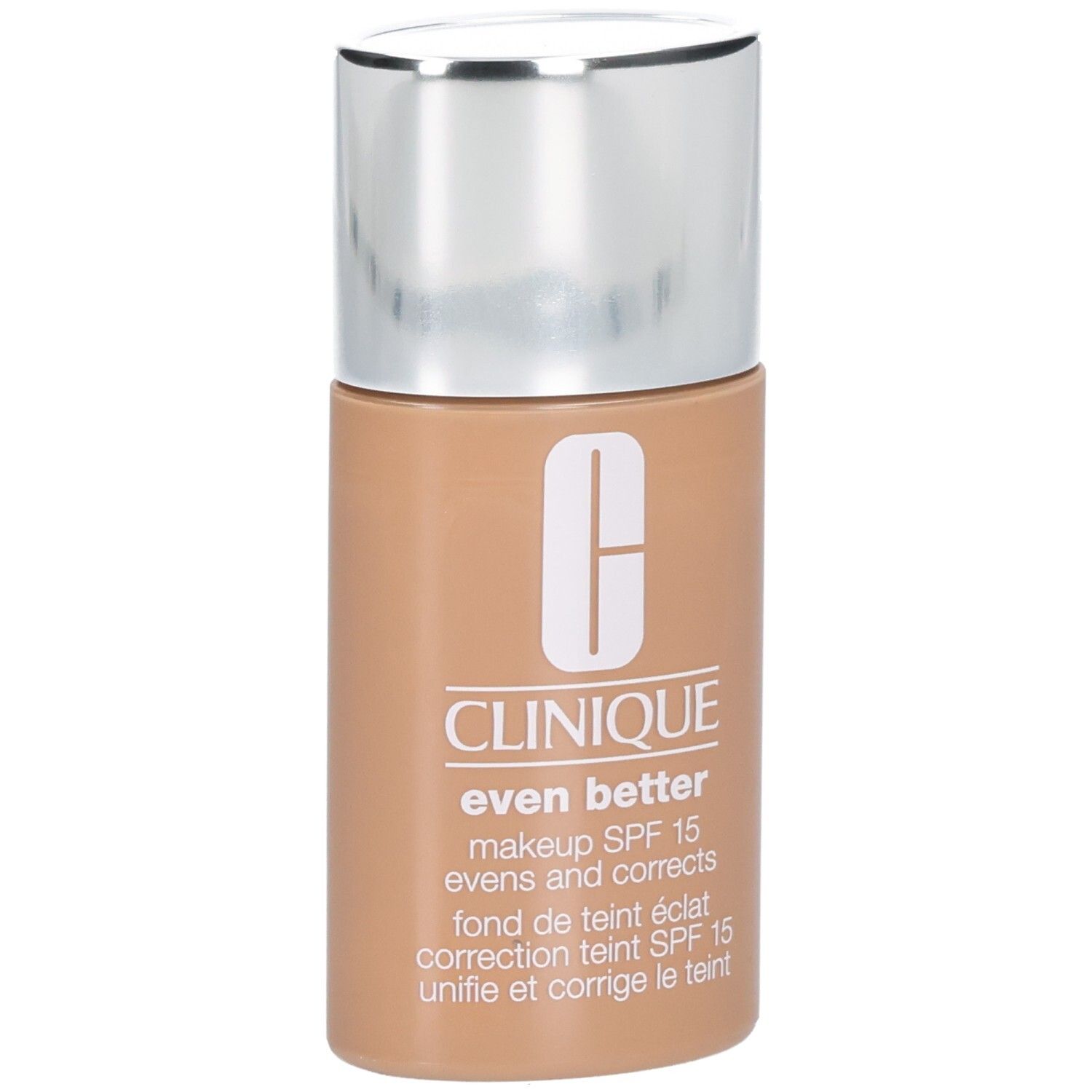Clinique Even Better Makeup SPF 15, Sandfarben. Flasche mit silbernem Deckel.