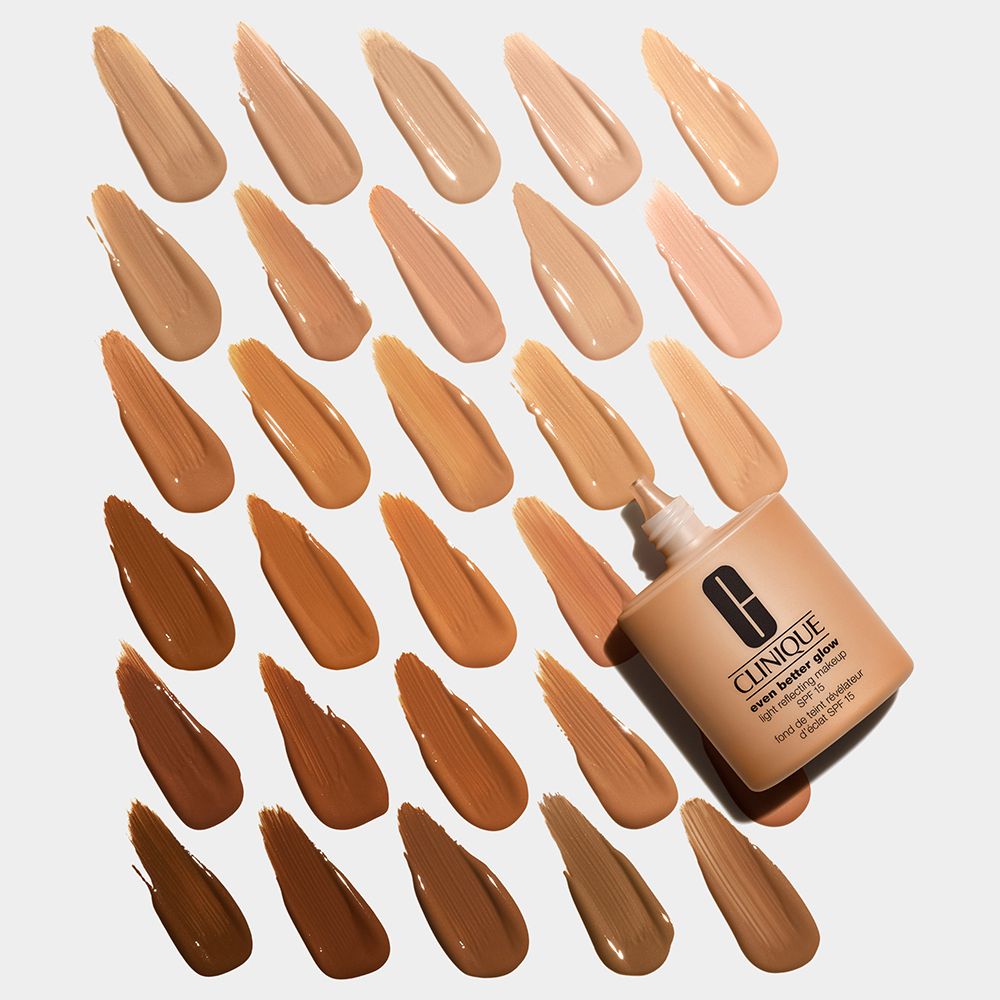 CLINIQUE Even Better™ Glow Light Reflecting Makeup LSF 15 CN Cream Chamois