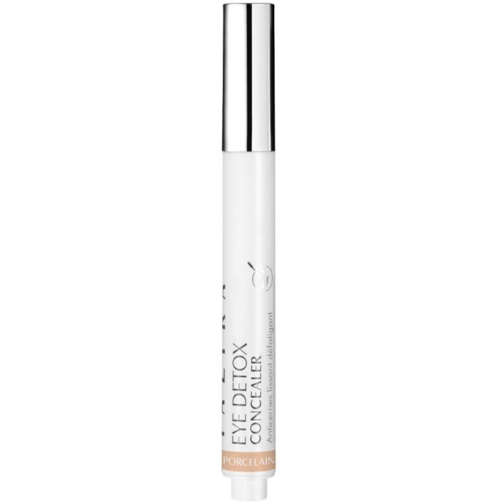 Weißer Stift mit silberner Kappe. Aufschrift: EYE DETOX CONCEALER. Farbton: PORCELAIN.