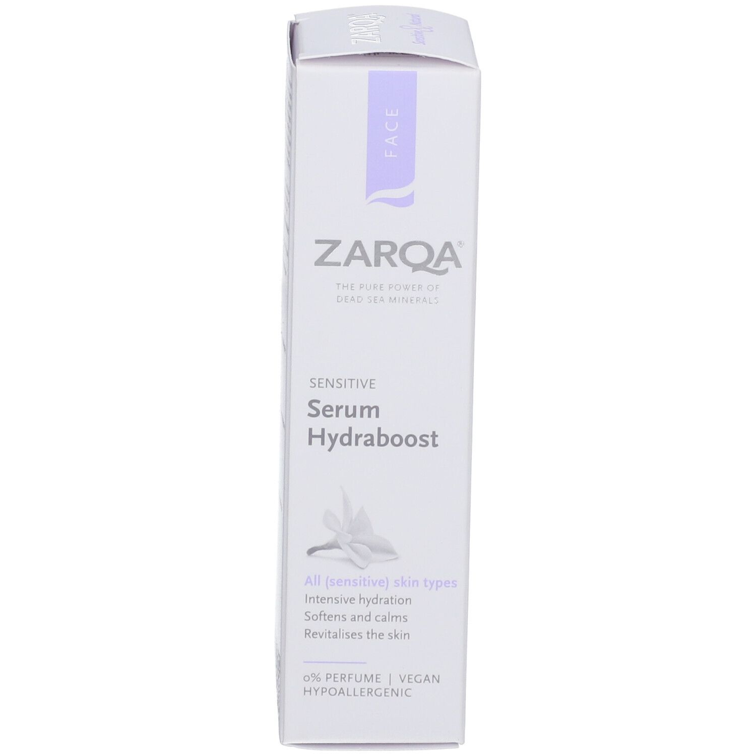 ZARQA Sensitive Serum Hydraboost verpakking. Witte doos met paarse accenten. Productnaam en logo. Tekst: Sensitive Serum Hydraboost.
