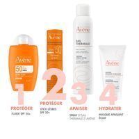 Gamme: Eau Thermale Avène. Produits: crème solaire, stick à lèvres, spray, crème.
