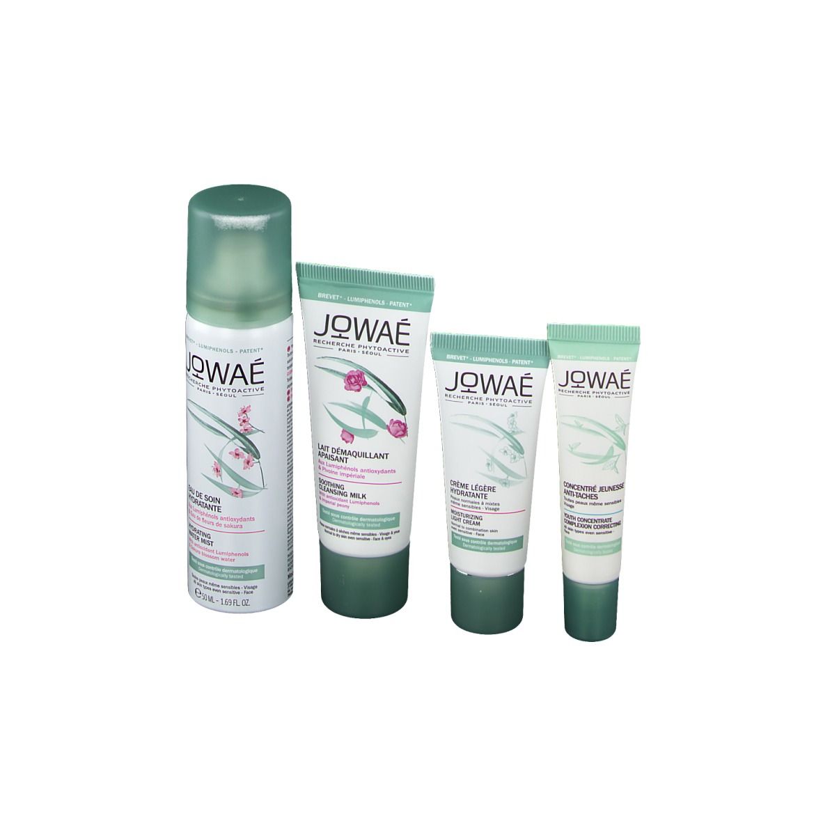 Quatre produits : bouteille et trois tubes. Inscription : JOWAÉ. Produits : lait, crème, concentré, brume.