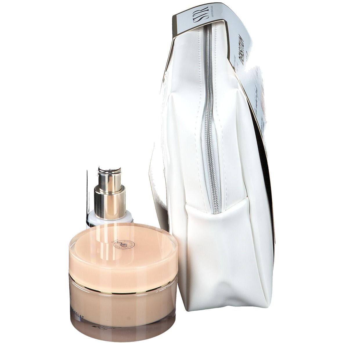 Coffret cadeau avec trousse blanche, crème et sérum. Produits sur fond blanc.