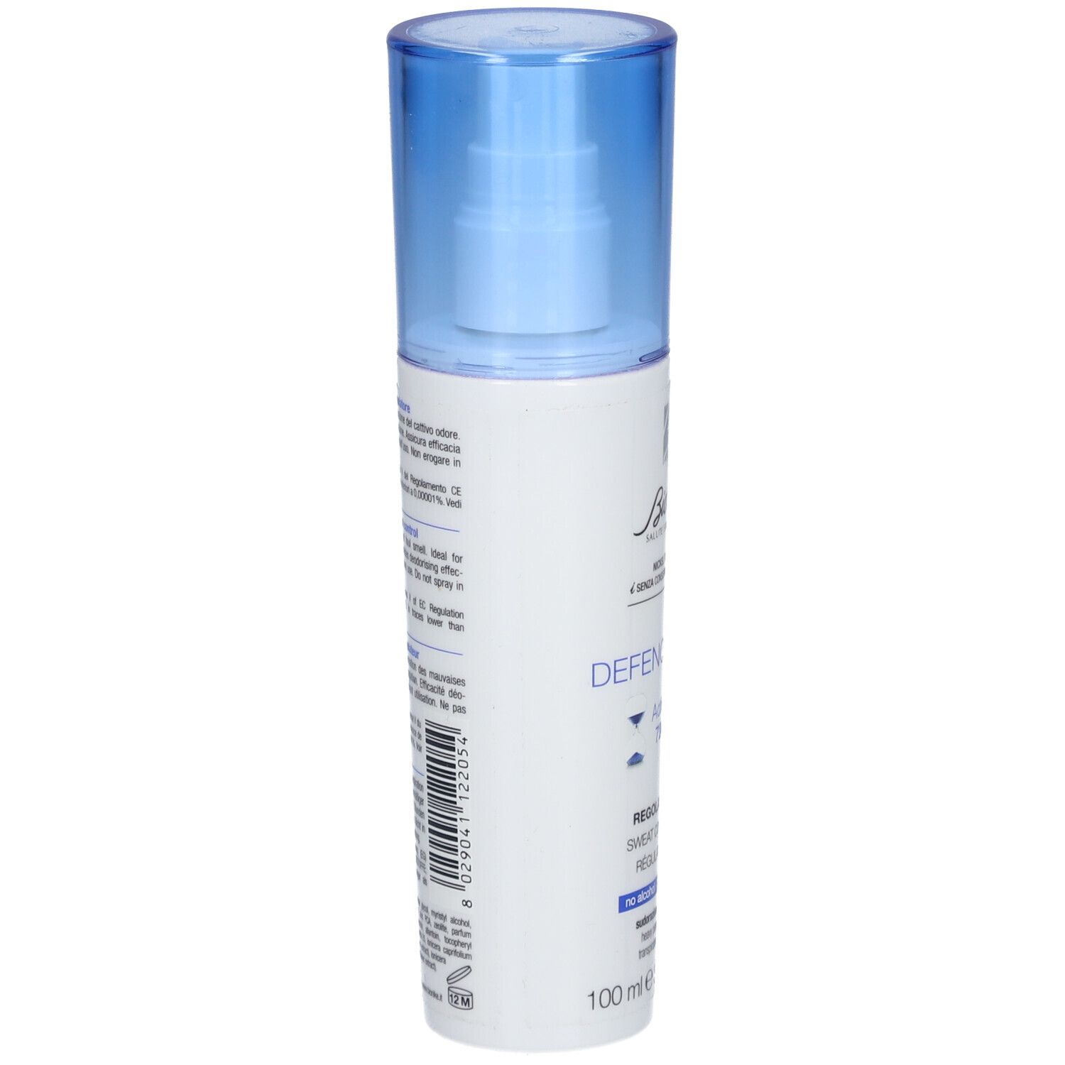 Weiße Sprühflasche mit blauer Kappe. Aufschrift: DEFENCE DEO, Active 72h, REGOLATORE, SWEAT CONTROL. Rückseite mit Text.