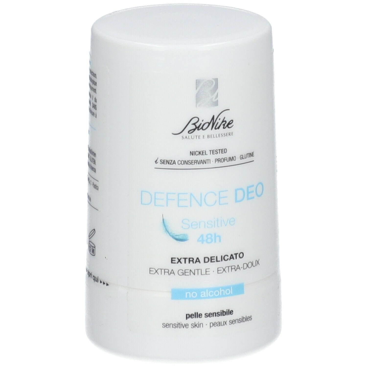 Witte roll-on deodorant van BioNike. Opschrift: Defence Deo Sensitive 48h, Extra Delicato, No Alcohol, gevoelige huid.