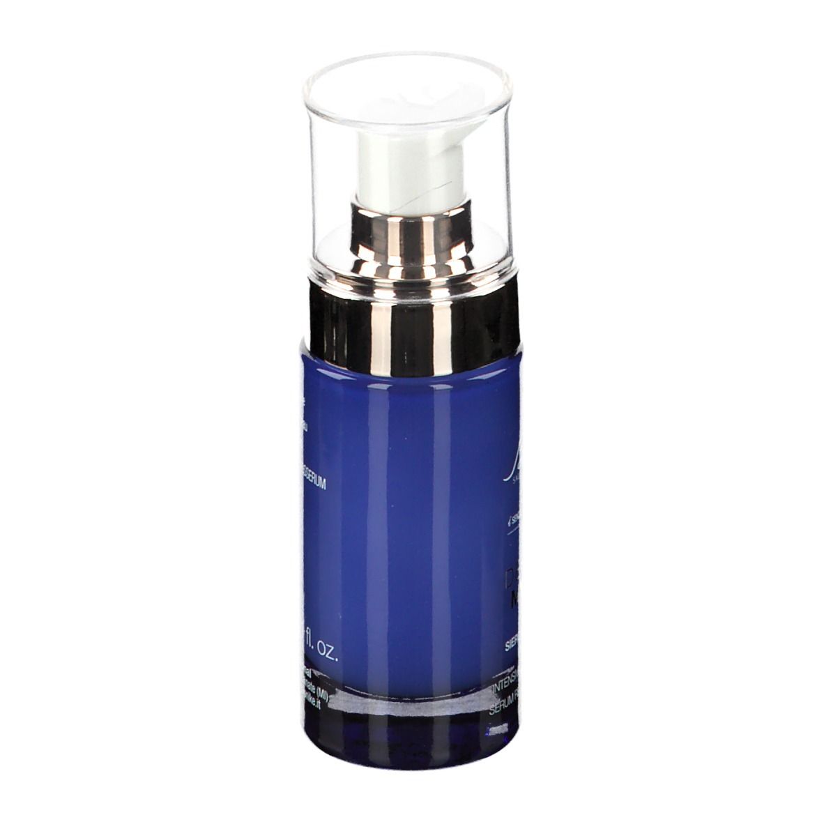 Blauwe serumfles met zilveren pomp. Opschrift: 30 ml, 1.01 fl. oz. Productinformatie.
