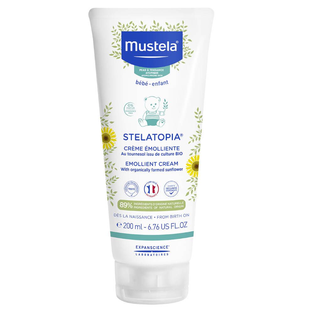 Weichmachende Creme-Tube mit Produktnamen und Markennamen. Enthält Sonnenblumenöl. Weiße Tube mit blau-grüner Beschriftung.